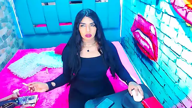violet bigcock774 online show from June 22, 7:44 pm