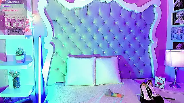 LeyXandrabraz online show from August 1, 8:33 pm