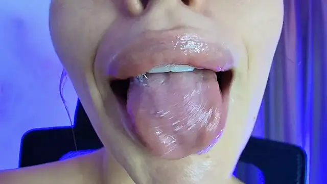 lisbet21x online show from June 7, 10:16 pm
