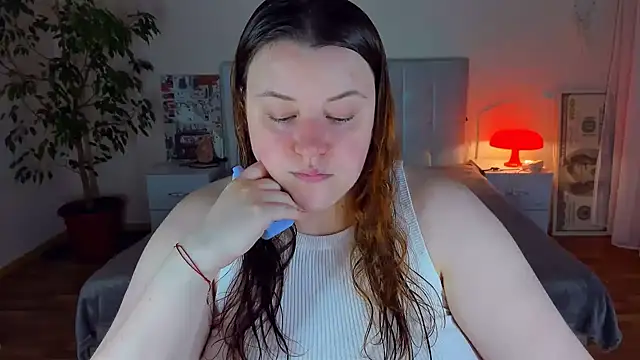 PolinaSalvatore online show from July 24, 5:22 pm