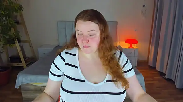 Snapshot of PolinaSalvatore chatting on September 14, 8:07 pm PolinaSalvatore online show from September 14, 8:07 pm
