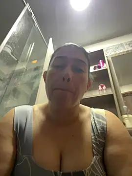 andreaisis2 online show from April 21, 5:31 pm