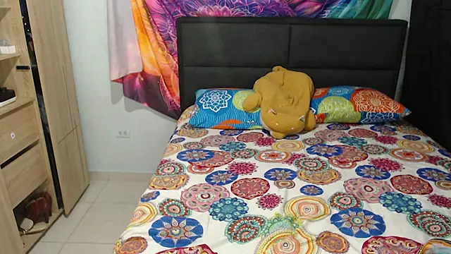 Alexxx andr4 online show from September 18, 1:26 am