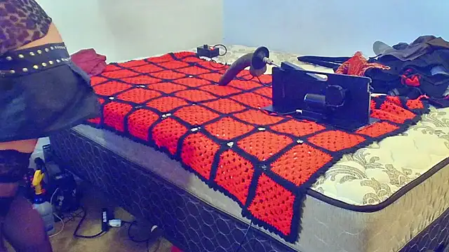 DoMeDoggyNow online show from October 24, 12:56 pm