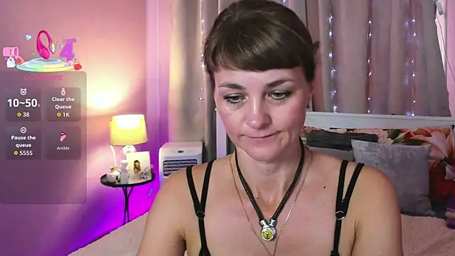 annasimonsj online show from August 4, 12:49 am