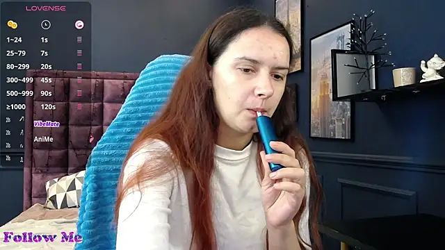 iris nikhols online show from July 7, 1:52 am