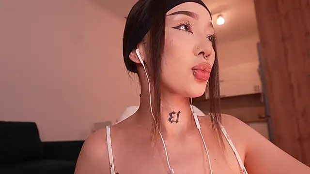 sharlin 13 online show from June 29, 12:28 am