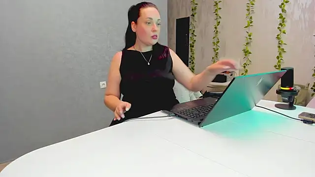 Lilith  Sex online show from August 2, 5:38 pm