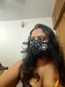 sexynayan23 online show from July 30, 12:17 pm