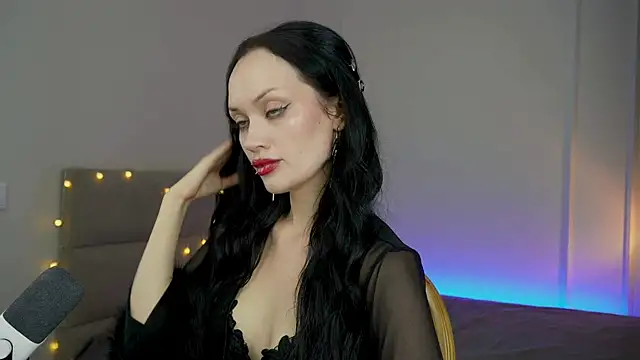 QueenAliss online show from July 21, 7:53 am
