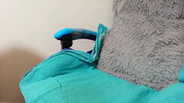 klylls squirt  online show from August 4, 7:31 pm