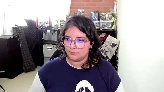 aika-dreams online show from October 29, 9:50 pm