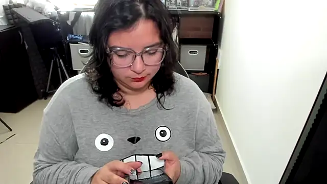 aika-dreams online show from November 8, 1:49 pm