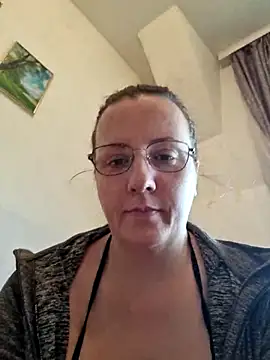 Snapshot of Goodass7 chatting on October 17, 9:34 am Goodass7 online show from October 17, 9:34 am