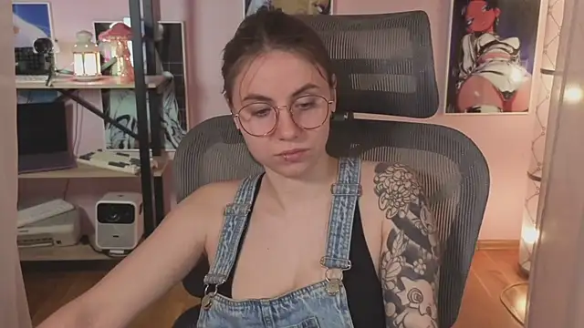  AnnaStark  online show from July 14, 5:01 am