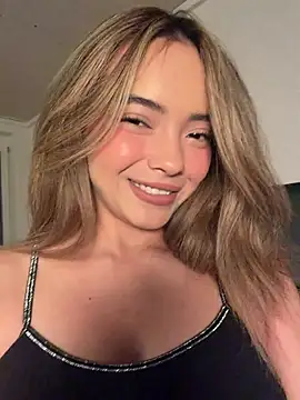 Irina Grant online show from May 6, 3:32 am
