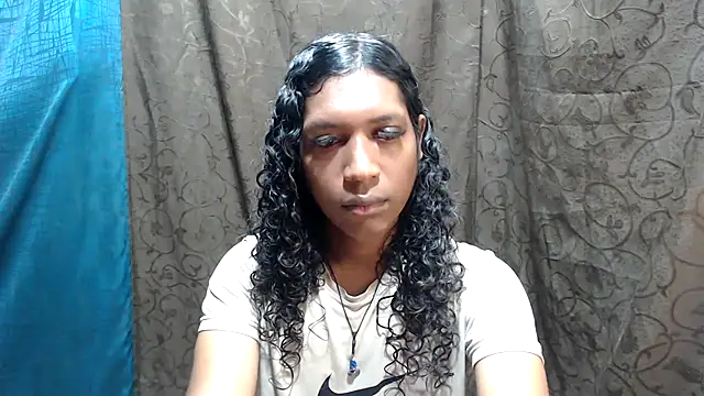 Snapshot of shairaStarr chatting on October 18, 1:36 pm shairaStarr online show from October 18, 1:36 pm