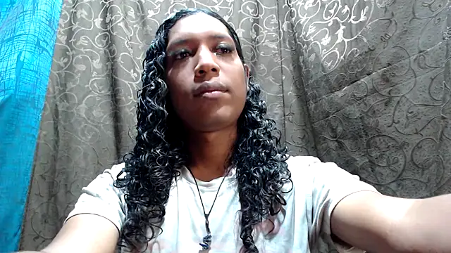 Snapshot of shairaStarr chatting on October 16, 1:25 pm shairaStarr online show from October 16, 1:25 pm