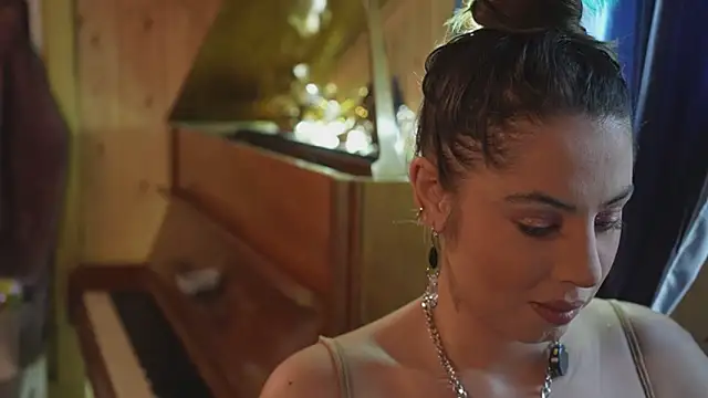 VanessaDoyle online show from October 27, 8:21 am