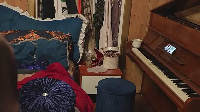 VanessaDoyle online show from September 23, 4:27 pm