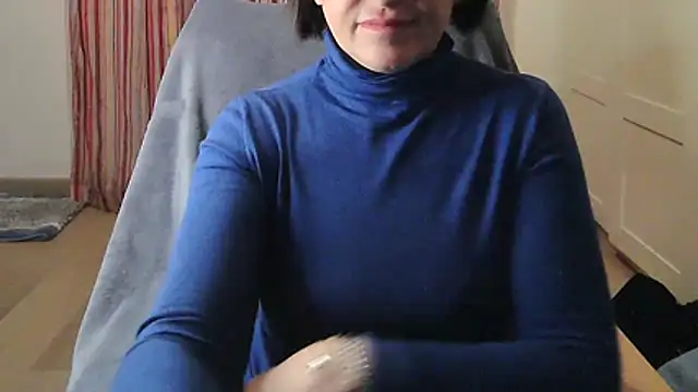 -Mia-   online show from January 13, 3:38 pm