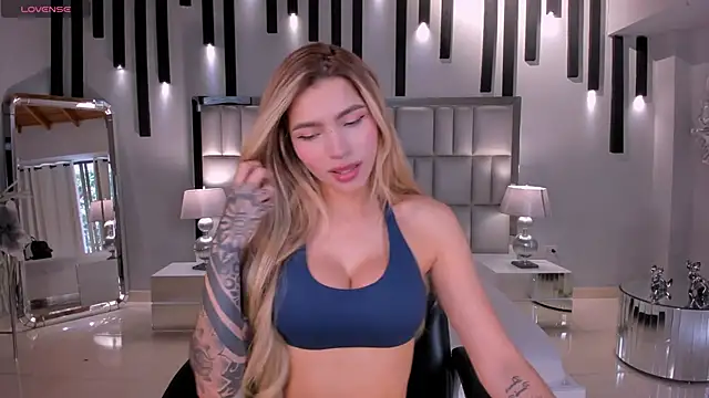 LexieWayne online show from June 30, 6:18 pm