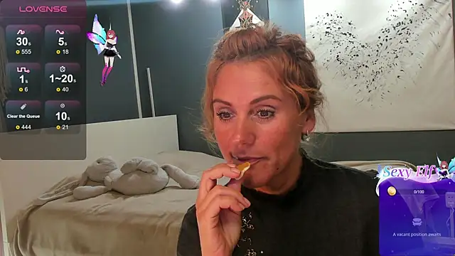 Agata Kriste7 online show from July 4, 10:49 pm