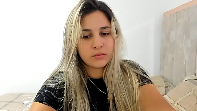 Snapshot of Lana_Sofia1 chatting on September 19, 10:42 pm Lana Sofia1 online show from September 19, 10:42 pm