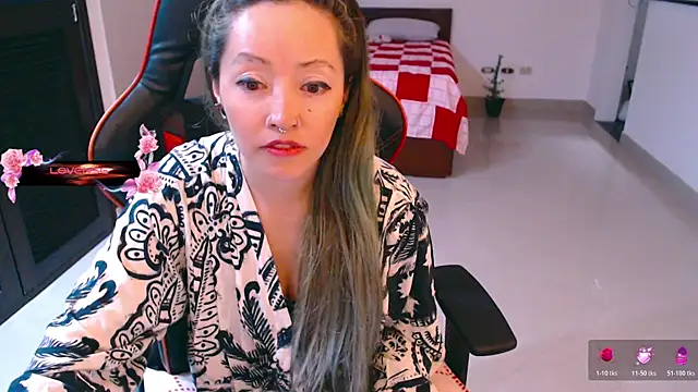 pink-2022 online show from January 6, 8:12 pm