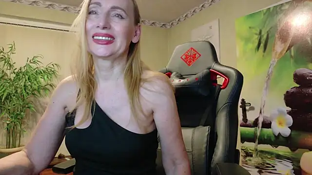 HotLana69 online show from February 14, 6:32 pm