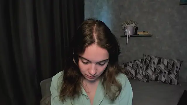 KristinaLoison online show from June 10, 8:24 am