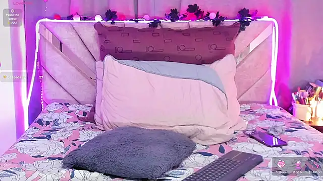 CheryBlossomm online show from December 16, 1:00 am