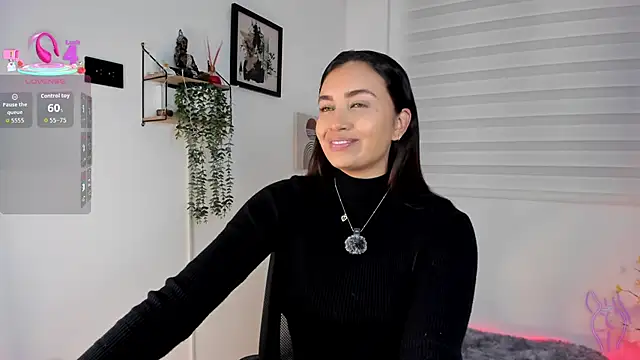aisha es online show from July 19, 11:40 pm