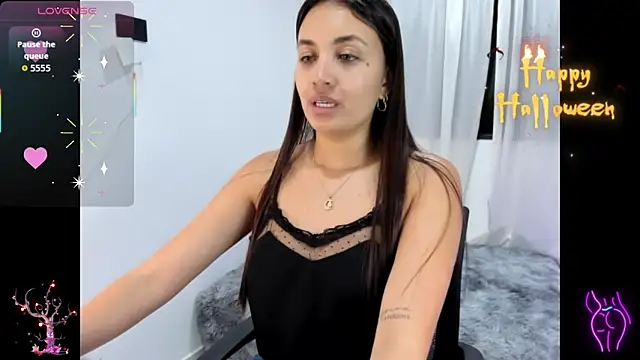 aisha es online show from October 27, 10:48 pm