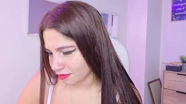 bluee hazell online show from February 8, 10:52 am