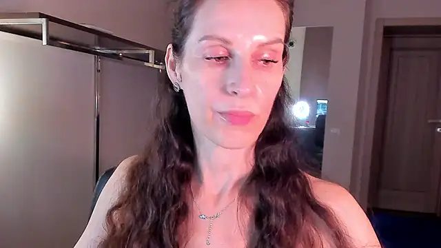 Mila Anders online show from July 9, 7:33 am