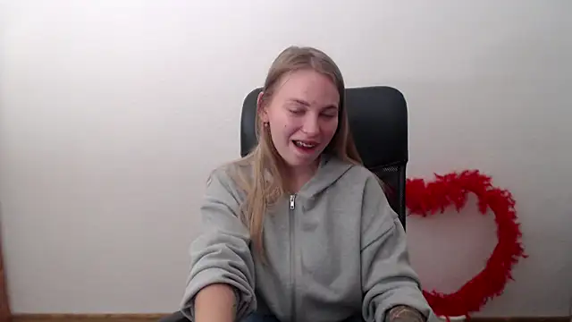 klerkarina online show from October 21, 7:34 am