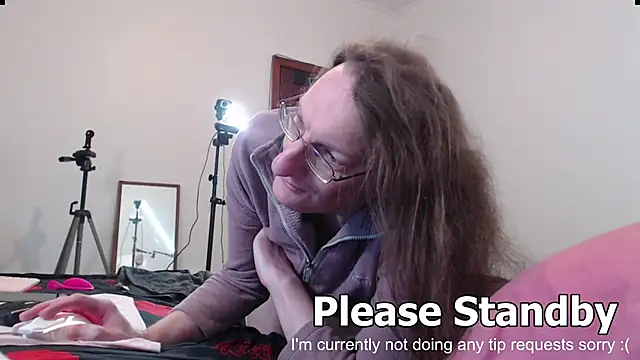 CDAdalyn online show from June 27, 2:01 am
