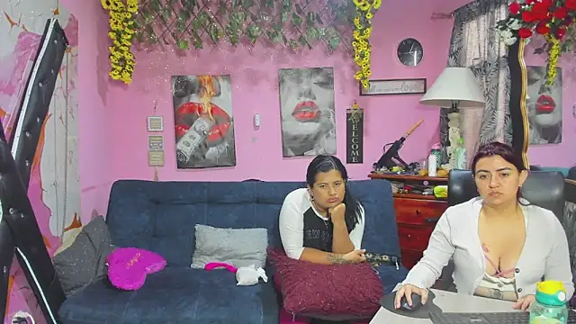 lesbiancuple online show from April 28, 12:09 pm