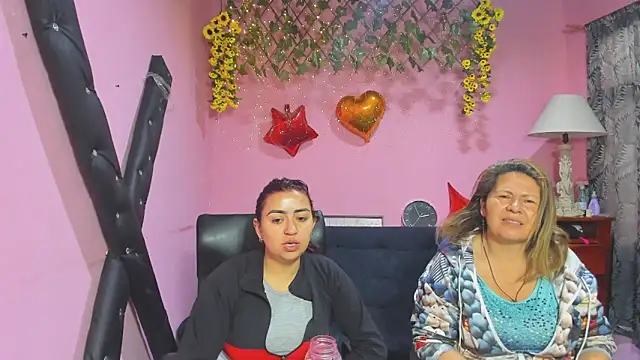 lesbiancuple online show from February 19, 12:05 pm