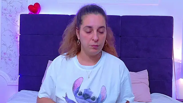KarinaNoir online show from July 13, 3:51 am