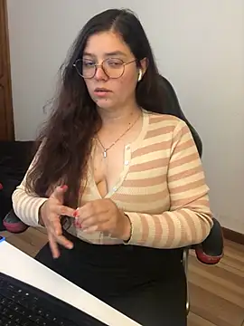 kayortiiz online show from July 9, 12:24 am