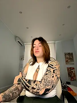 Snapshot of IvyHoney chatting on October 7, 10:30 am IvyHoney online show from October 7, 10:30 am