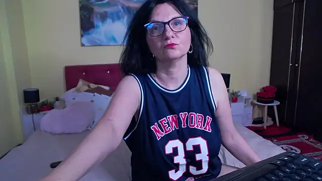 AlexaMorreno online show from June 18, 2:55 pm
