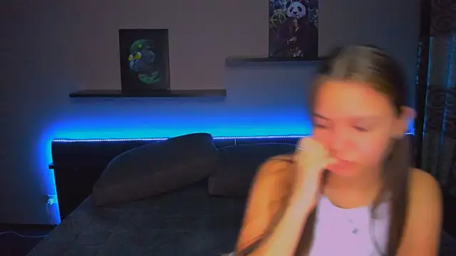 AlexaBarkley online show from December 22, 12:25 am