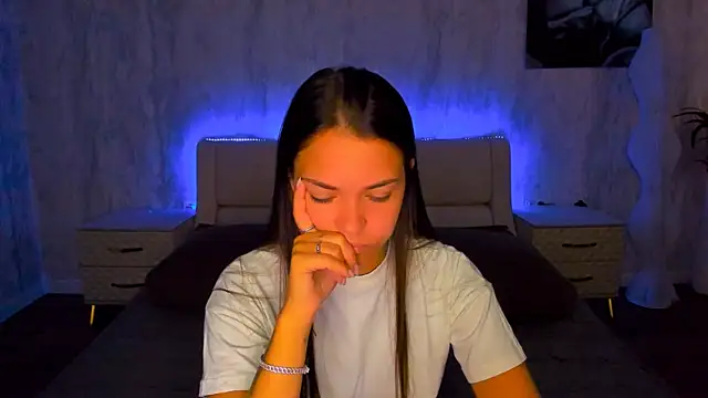 AlexaBarkley online show from July 8, 12:13 am