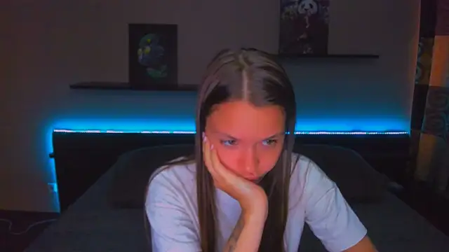 AlexaBarkley online show from June 12, 3:36 am