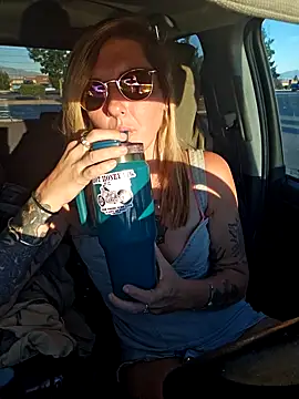 SheIsSomething online show from September 26, 12:19 am