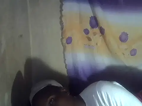 cute-shamza online show from June 13, 3:48 am