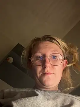 stormyybabe online show from July 10, 6:25 am